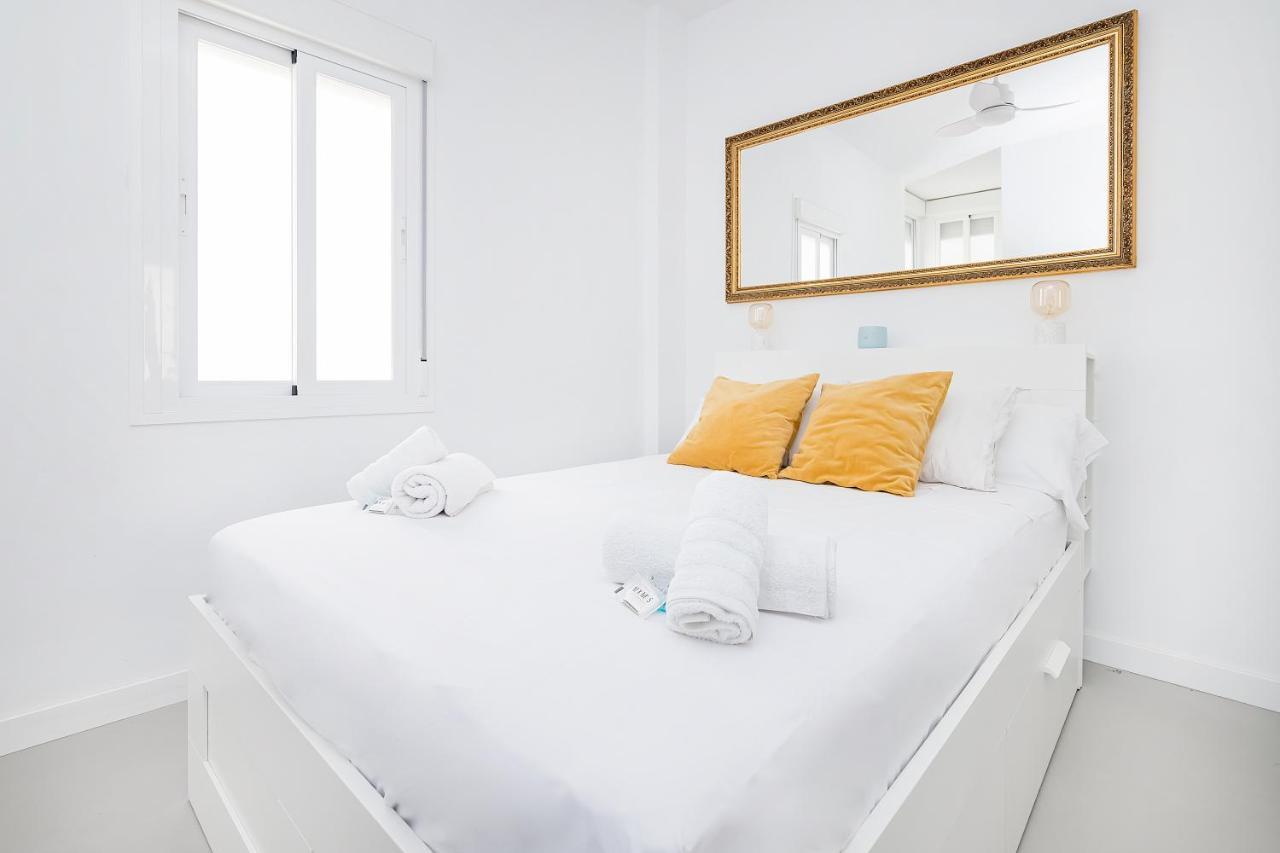 Homey Apt- Atico Con Vistas A La Catedral Màlaga Exteriér fotografie